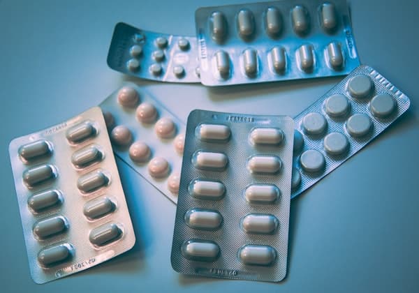 การใช้ยา (Medical Abortion)